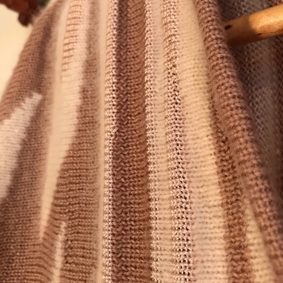 H&M cosy retro sweater, angora trim - Picture 2 of 5